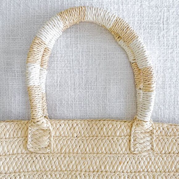 Altru woven straw tote. - Picture 5 of 10
